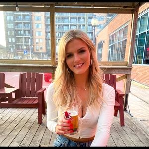 Meet your Posher, Amanda